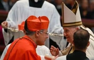 El líder espiritual del cónclave papal